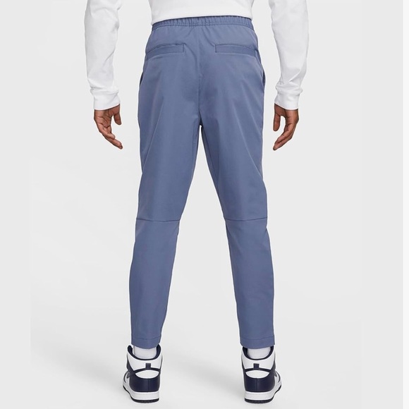 Nike club woven men’s tapered pants - Picture 2 of 13